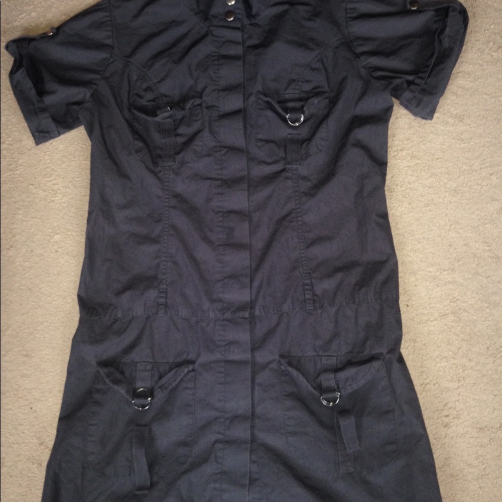 MOSSCINO WOMEN'S DRESS.  SIZE MEDIUM